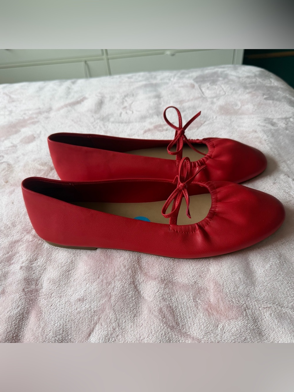 SEYCHELLE’S NWOT Red Ballet Flats with Tie Accent - Women
